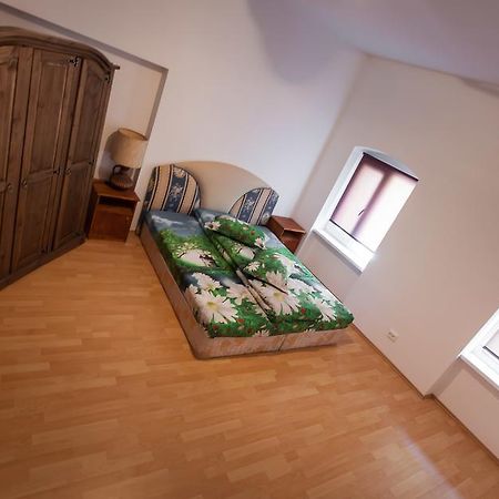 Matei Basarab Private Apartments Braşov Kamer foto